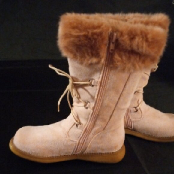 Women's Winter Boots - Picture 3 of 11